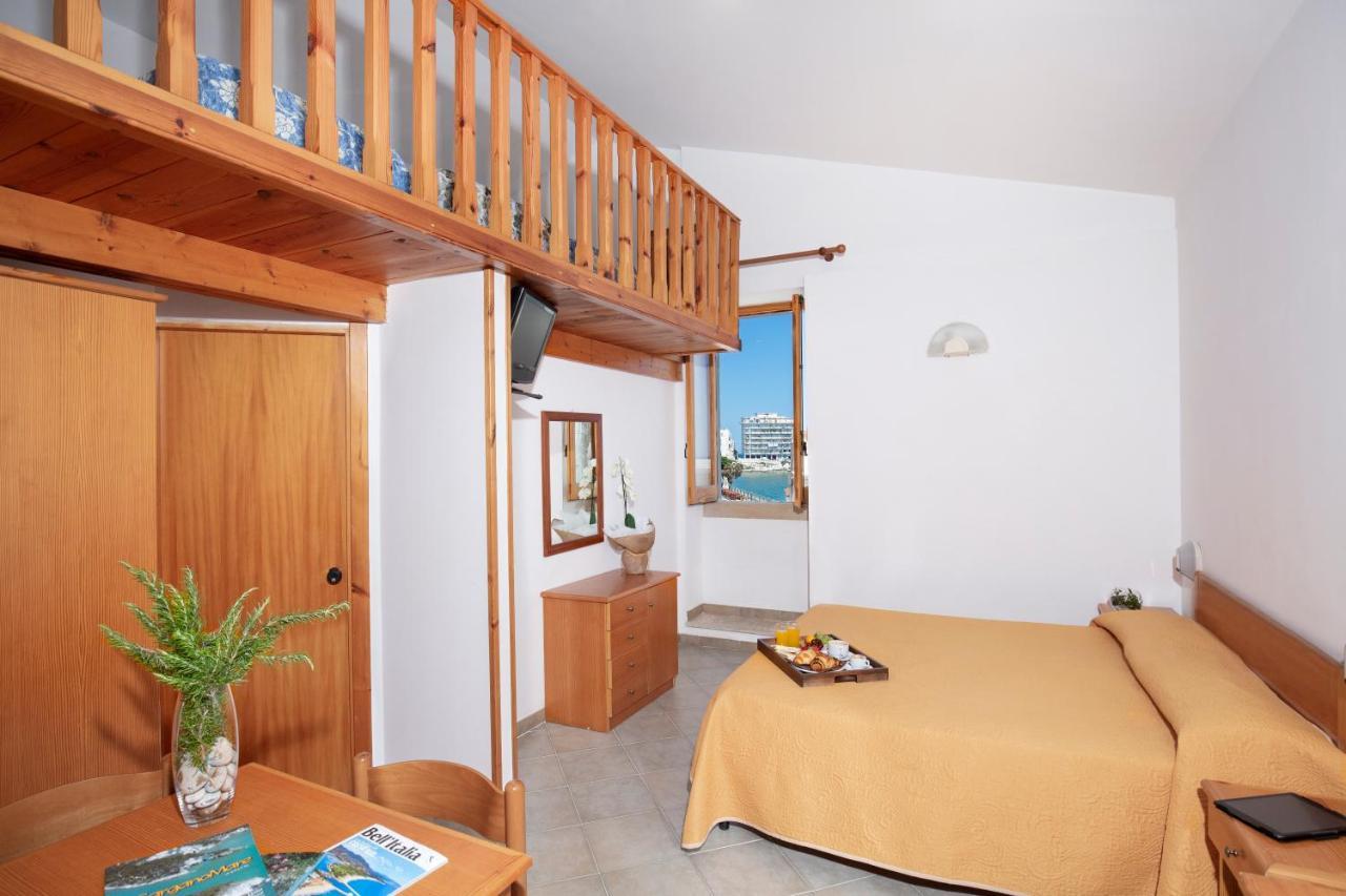 Hotel Punta San Francesco 维耶斯泰 外观 照片