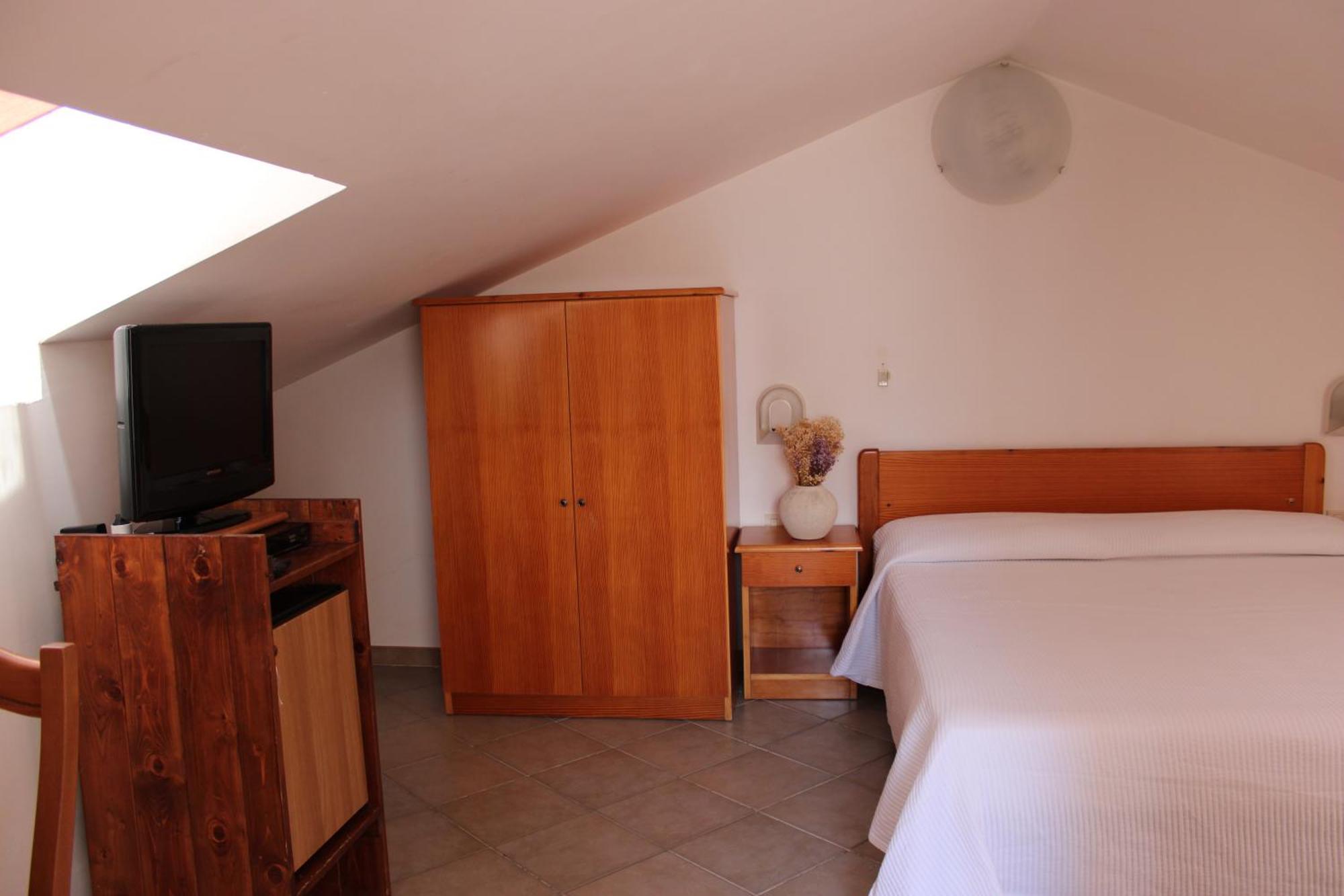 Hotel Punta San Francesco 维耶斯泰 外观 照片